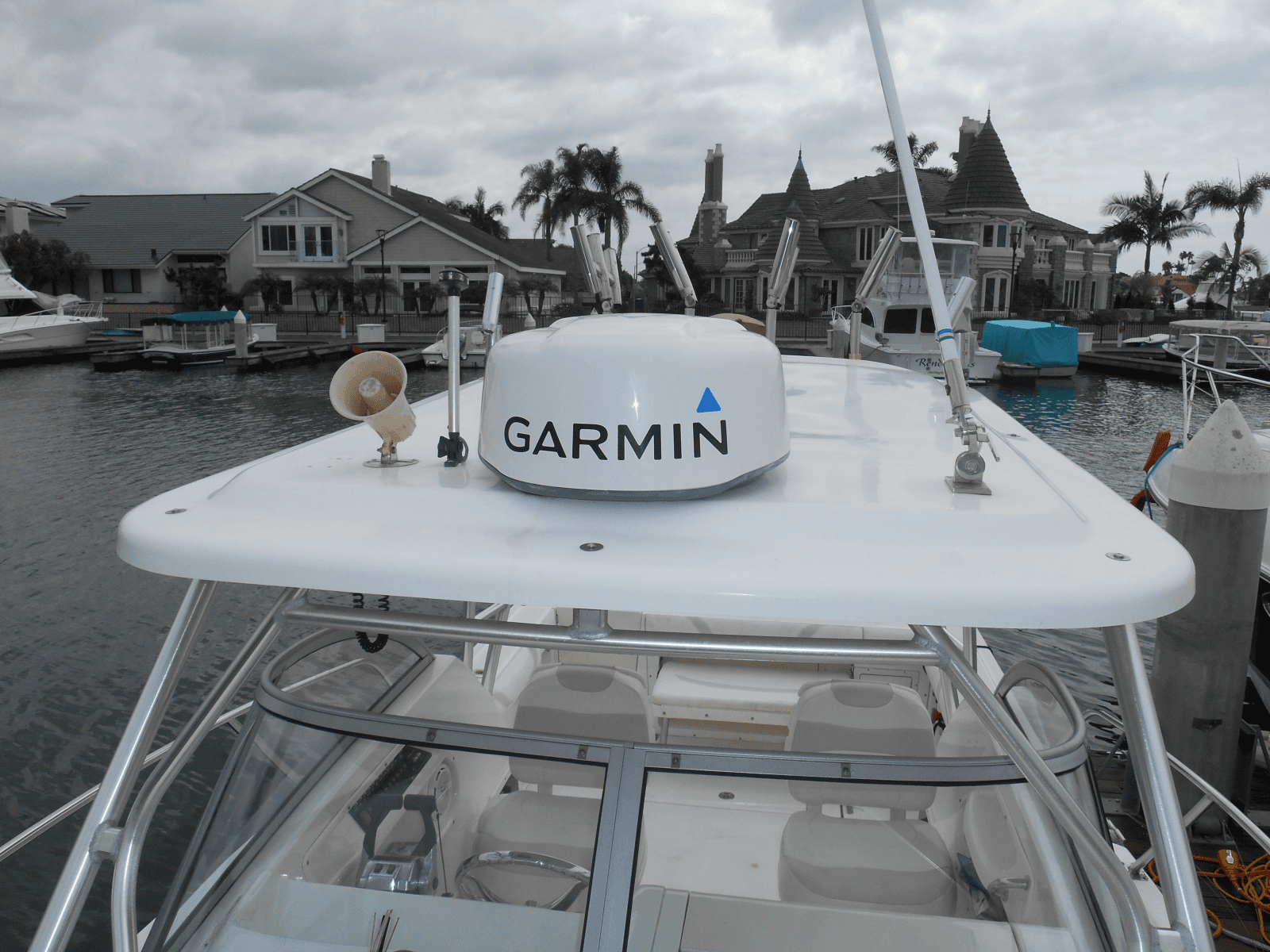 2004 Boston Whaler 255 Conquest