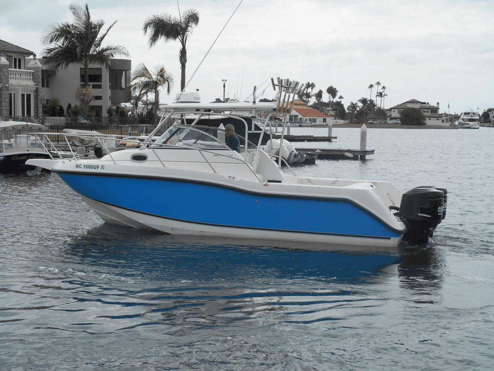 2004 Boston Whaler 255 Conquest