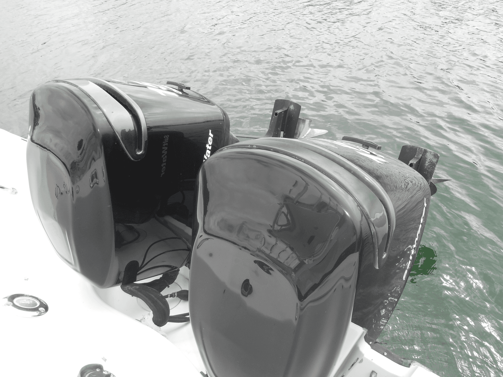 2004 Boston Whaler 255 Conquest