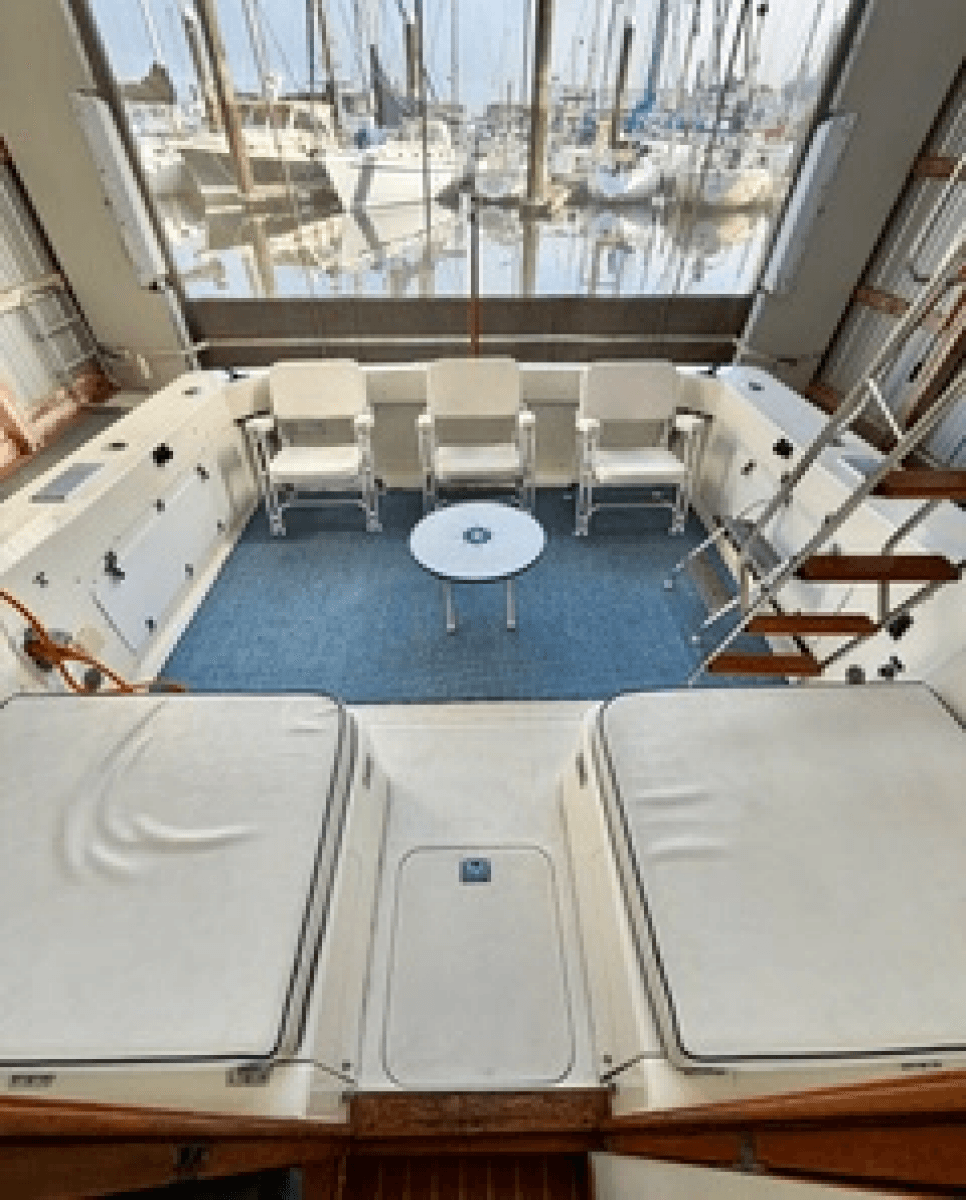 1986 Bertram 33 Sport Fisherman