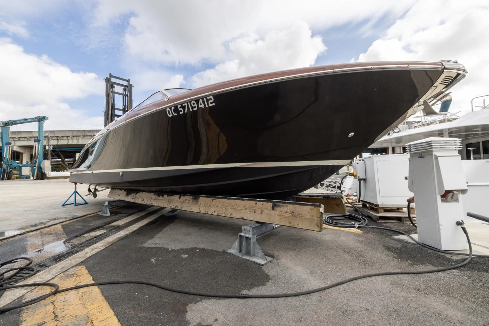 2013 Riva 33' Aquariva Super