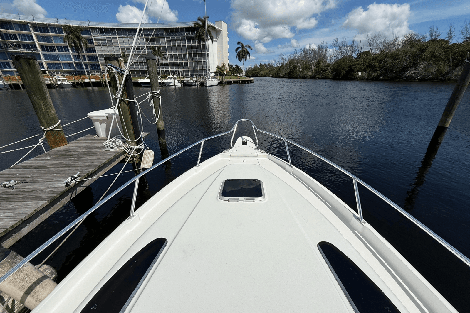 2004 Intrepid 348 WA