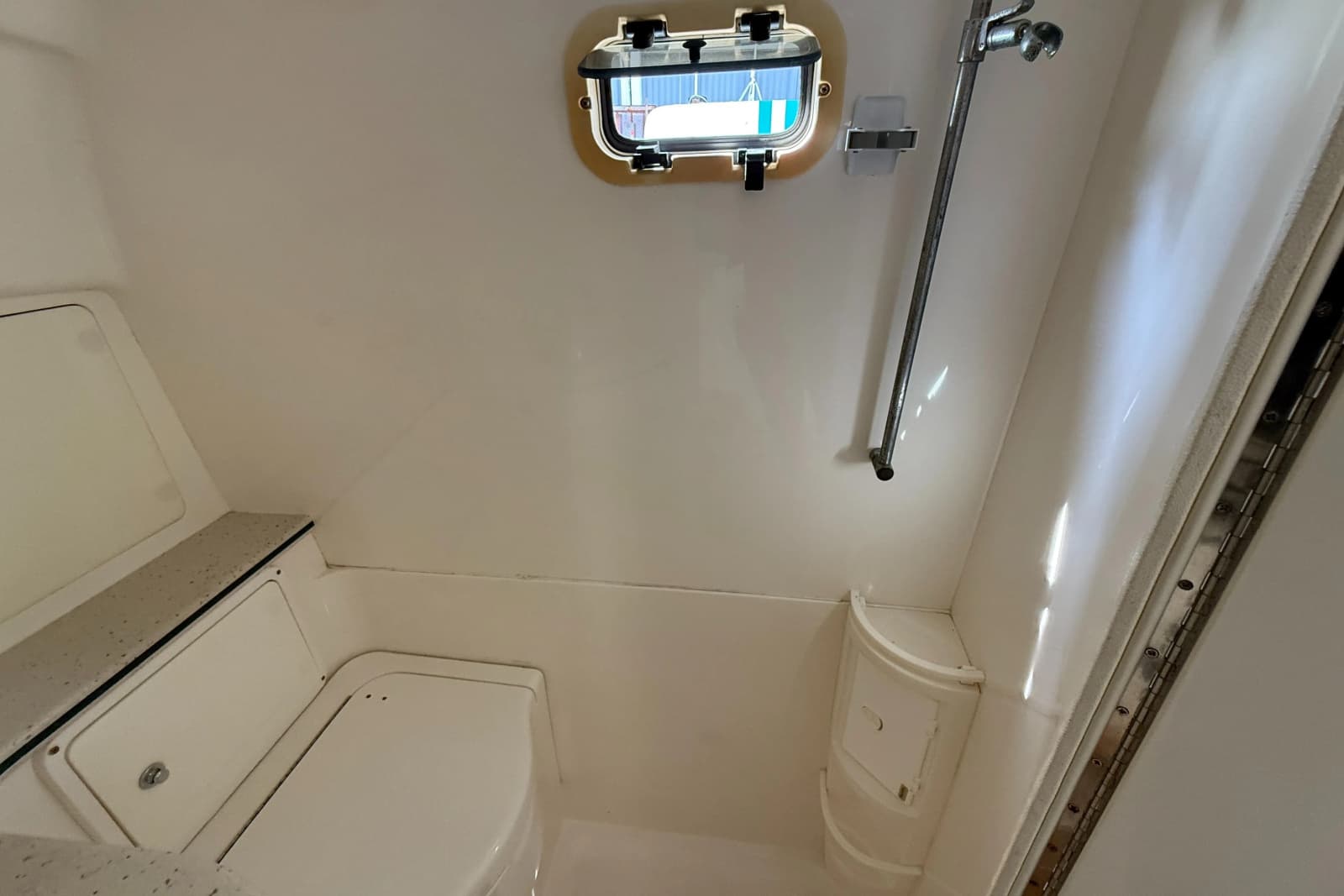 2004 Intrepid 348 WA