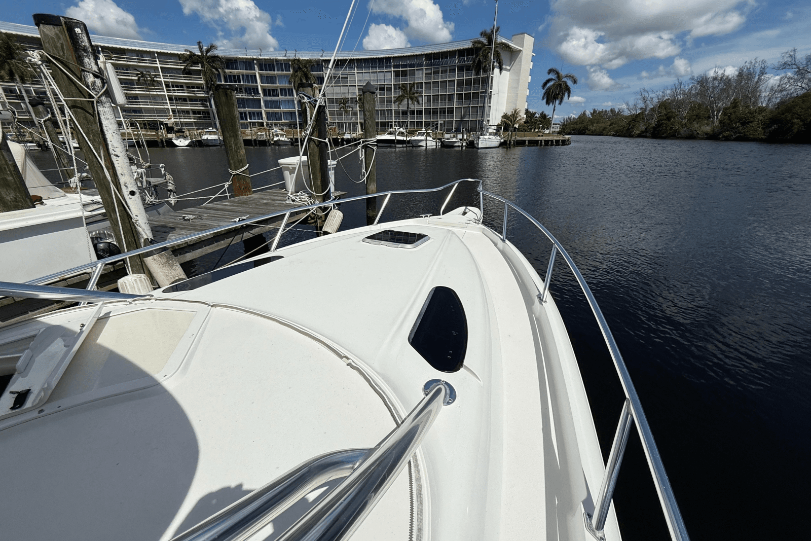 2004 Intrepid 348 WA