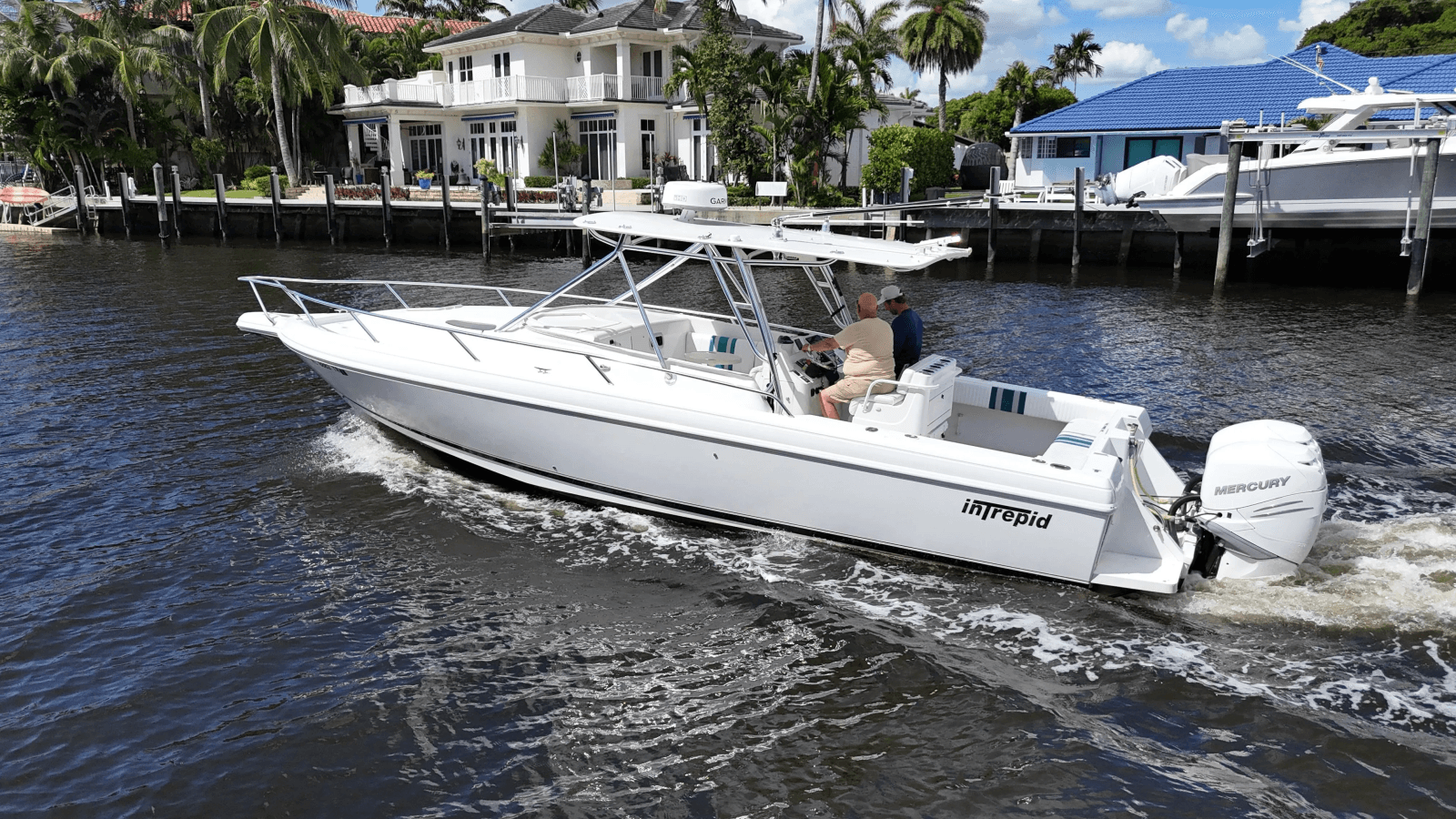 2004 Intrepid 348 WA