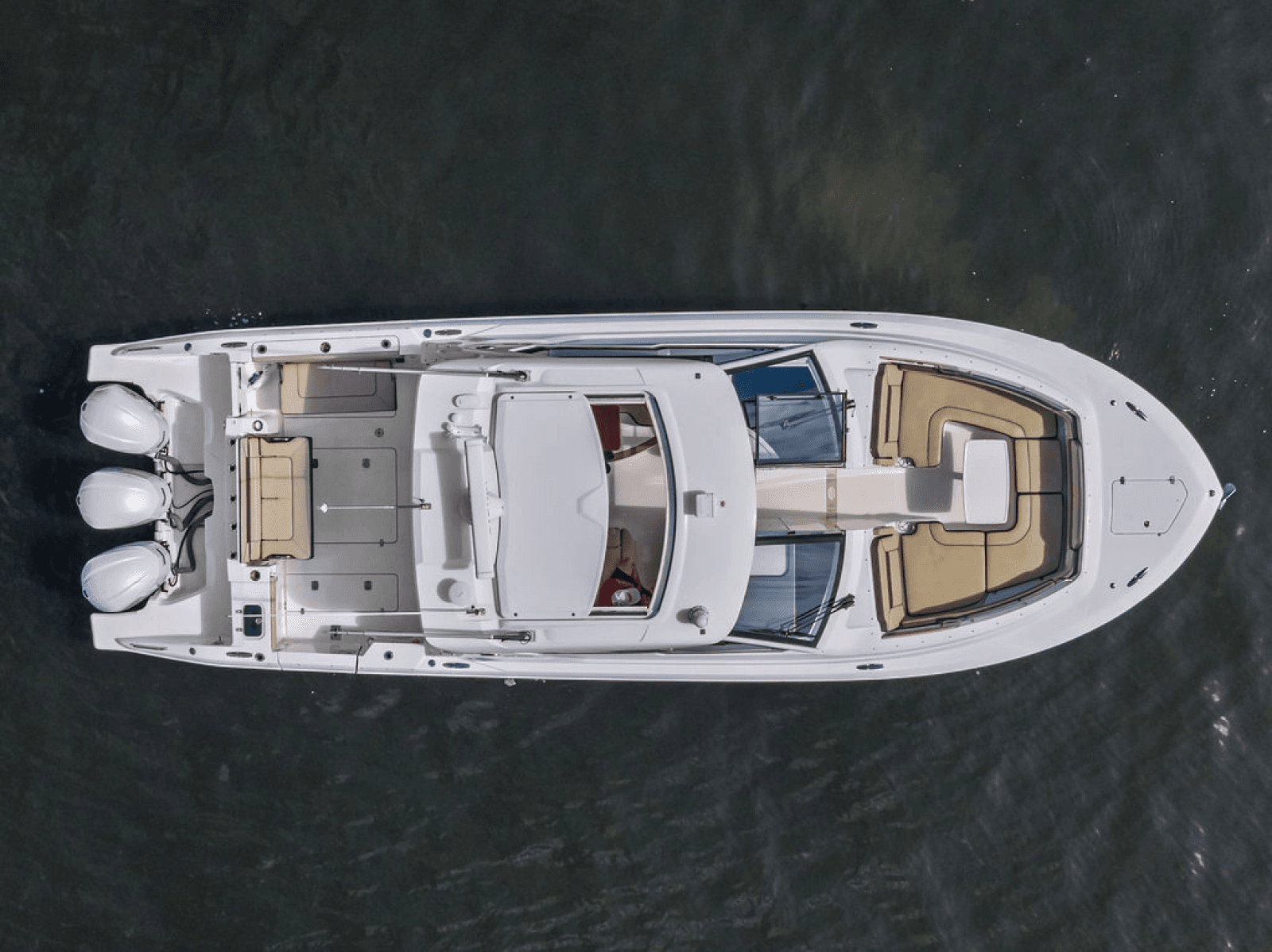 2019 Pursuit 365 DC