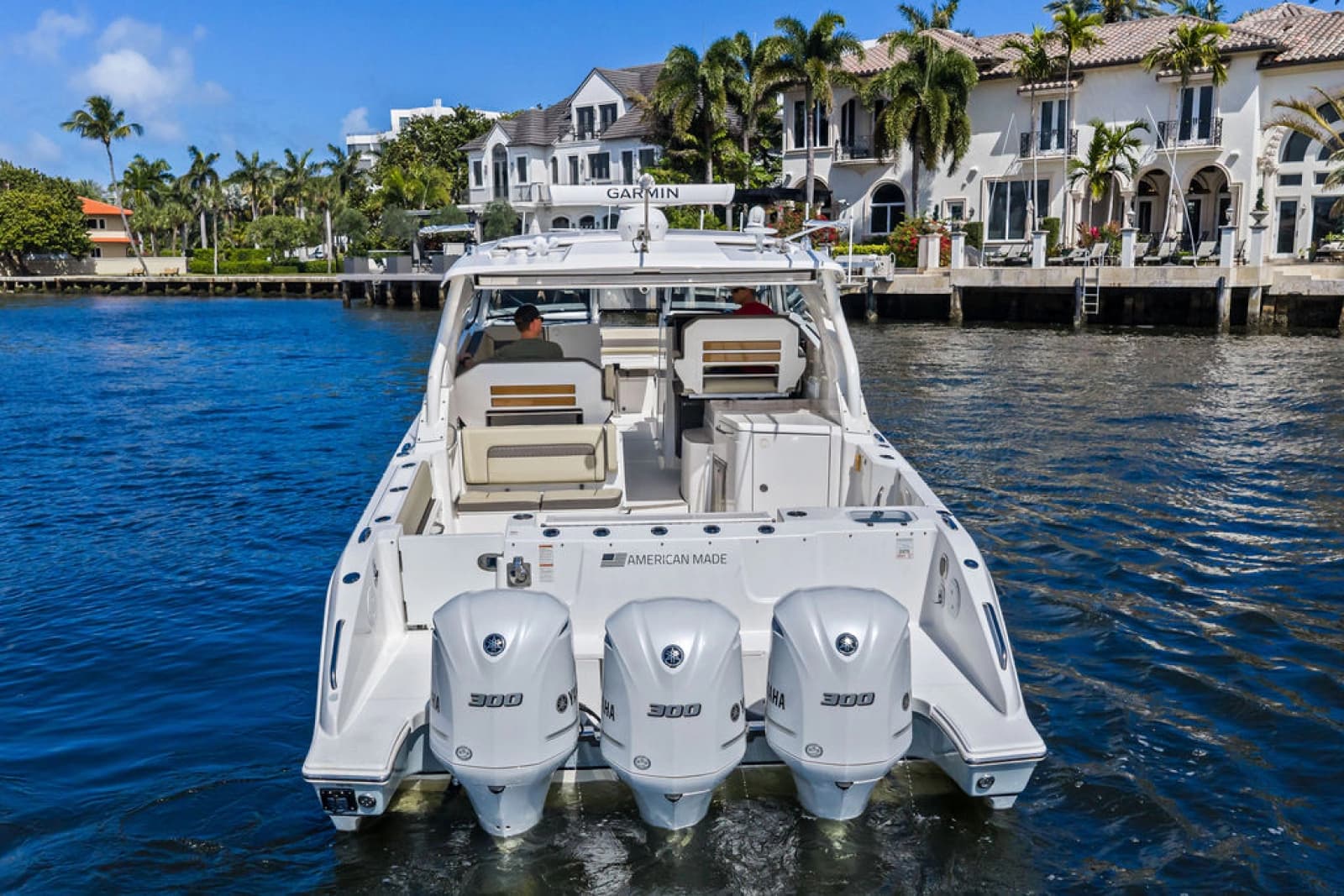 2019 Pursuit 365 DC