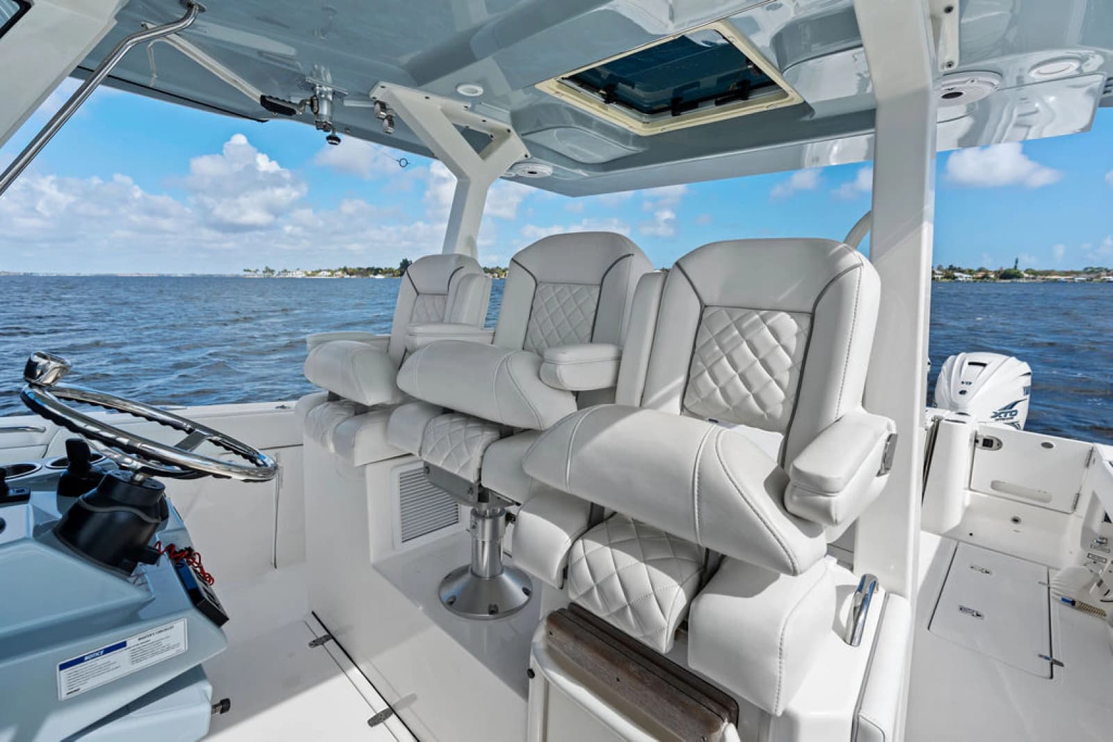 2021 Pursuit S 378 Sport