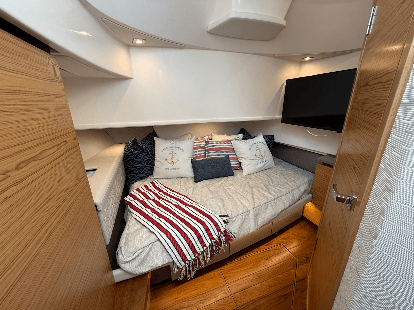 2023 Tiara Yachts 38 LS
