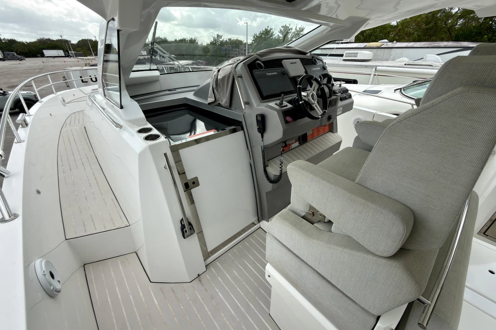2019 Azimut Verve 40