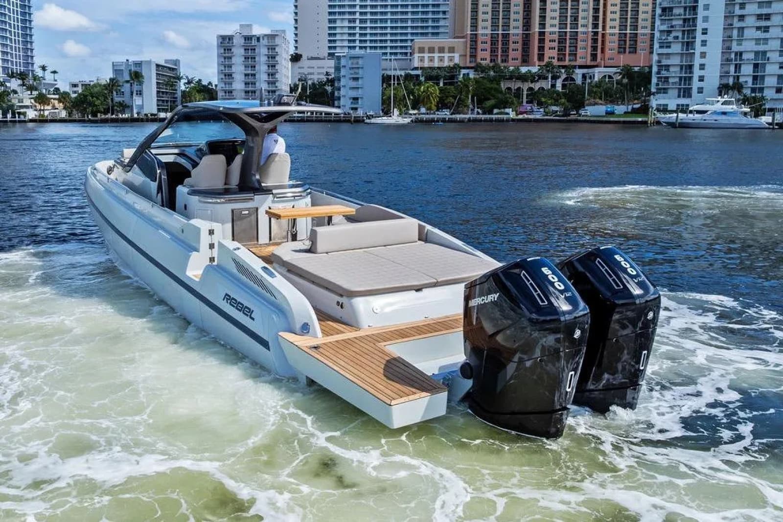 2025 Sacs 40 Rebel