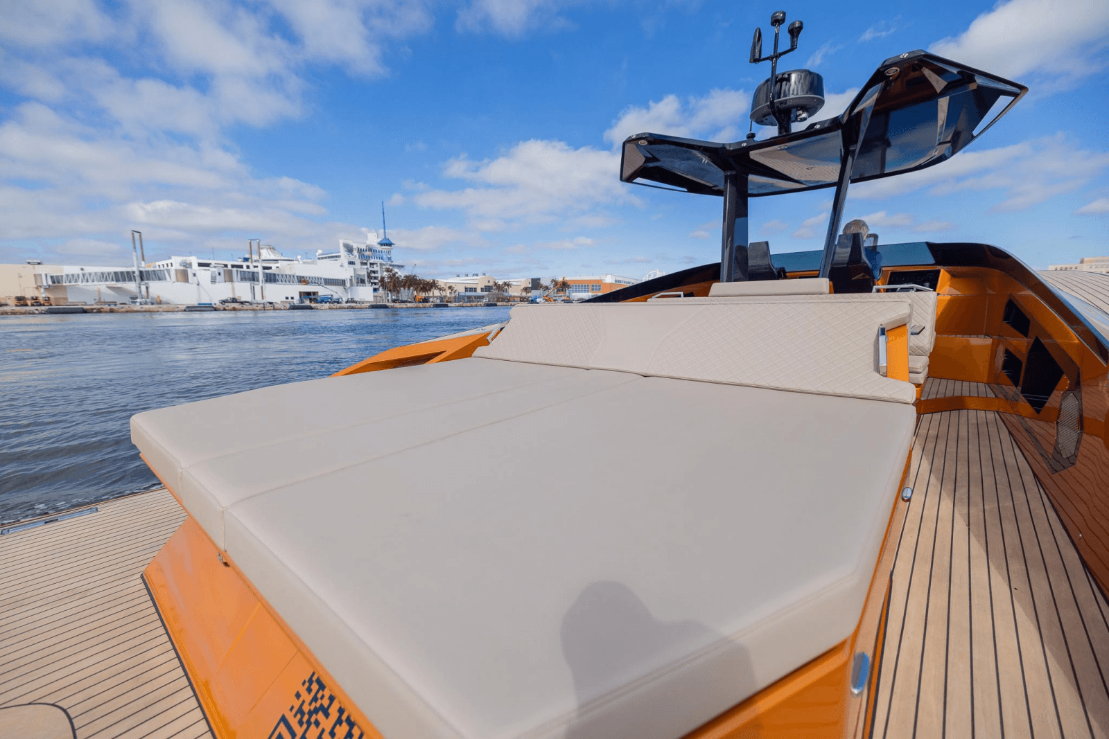 2022 SAY Carbon Yachts 42 Open