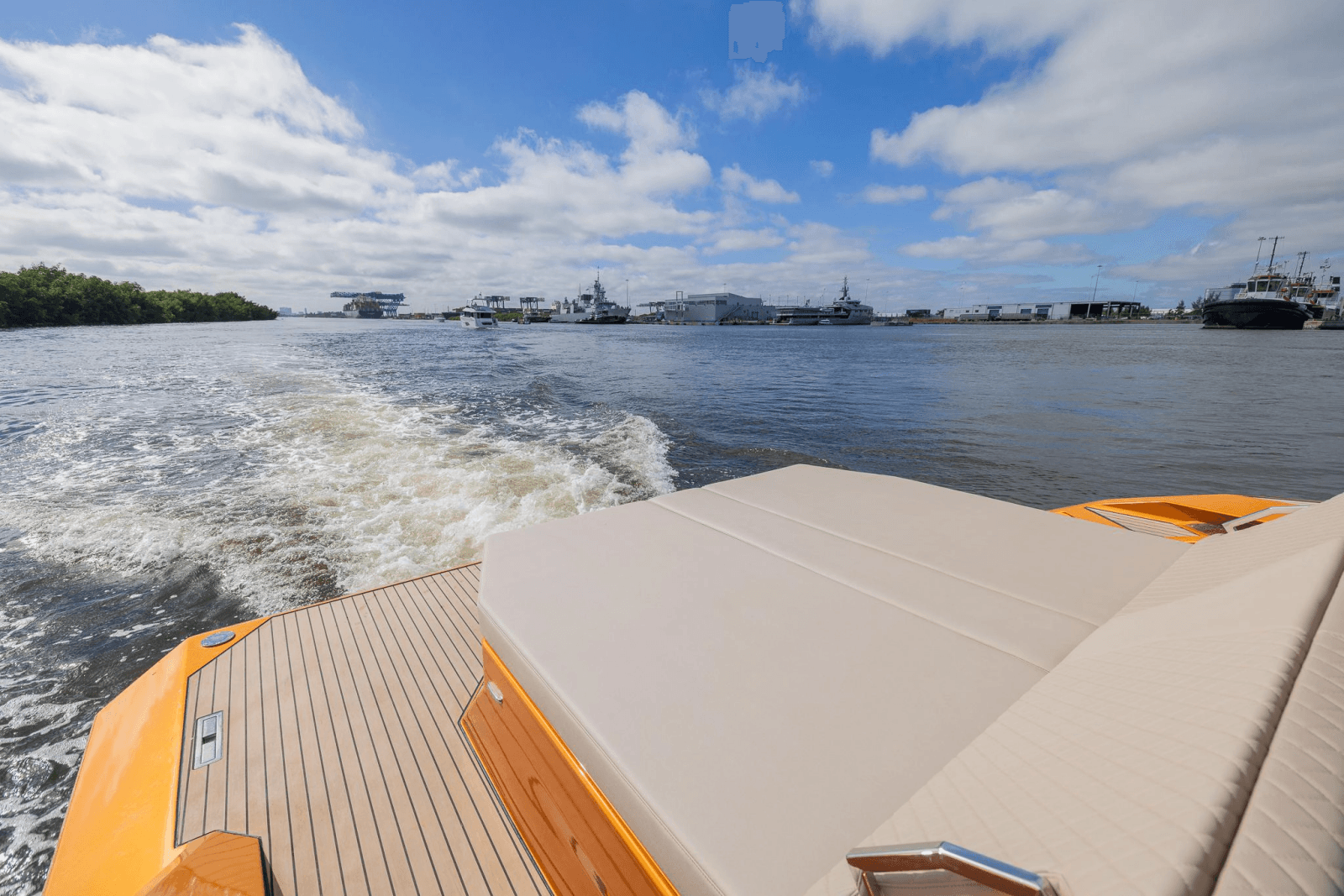2022 SAY Carbon Yachts 42 Open