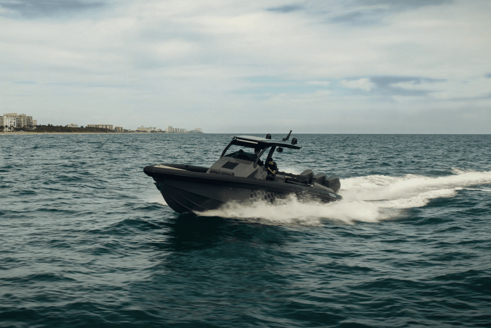 2024 Skipper 42 Carbon Edition