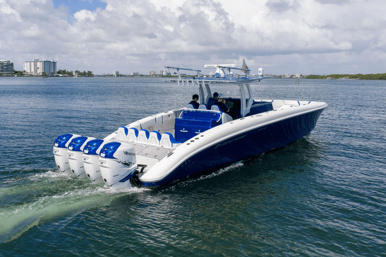 2019 Midnight Express 43 Open