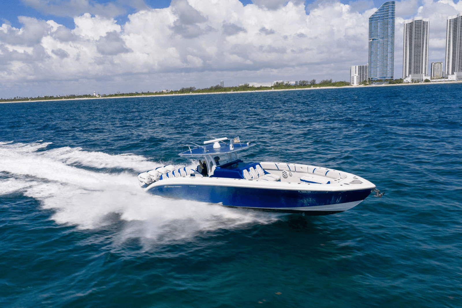 2019 Midnight Express 43 Open