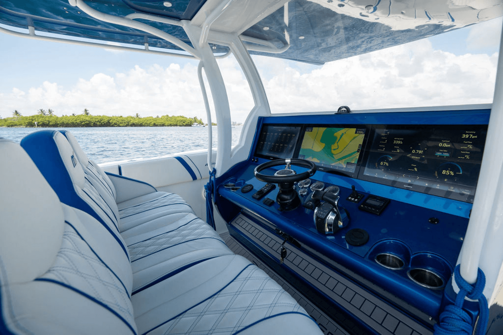 2019 Midnight Express 43 Open