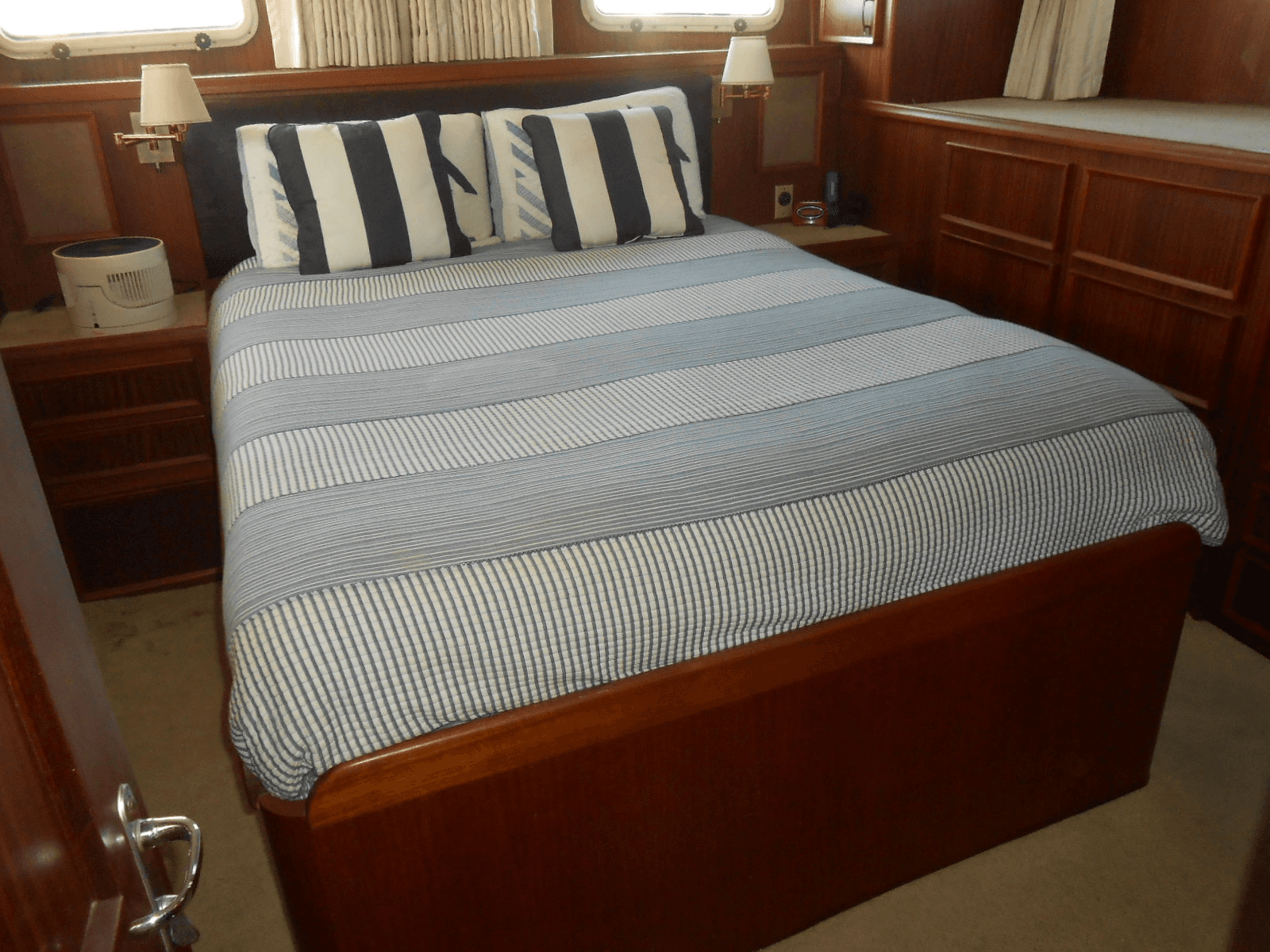 1985 Hatteras 53 Motor Yacht