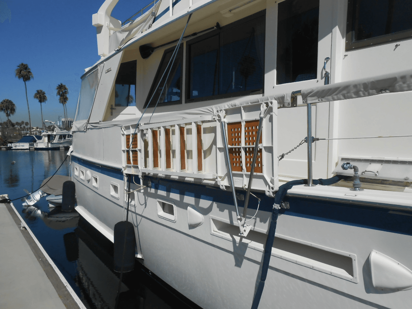 1985 Hatteras 53 Motor Yacht