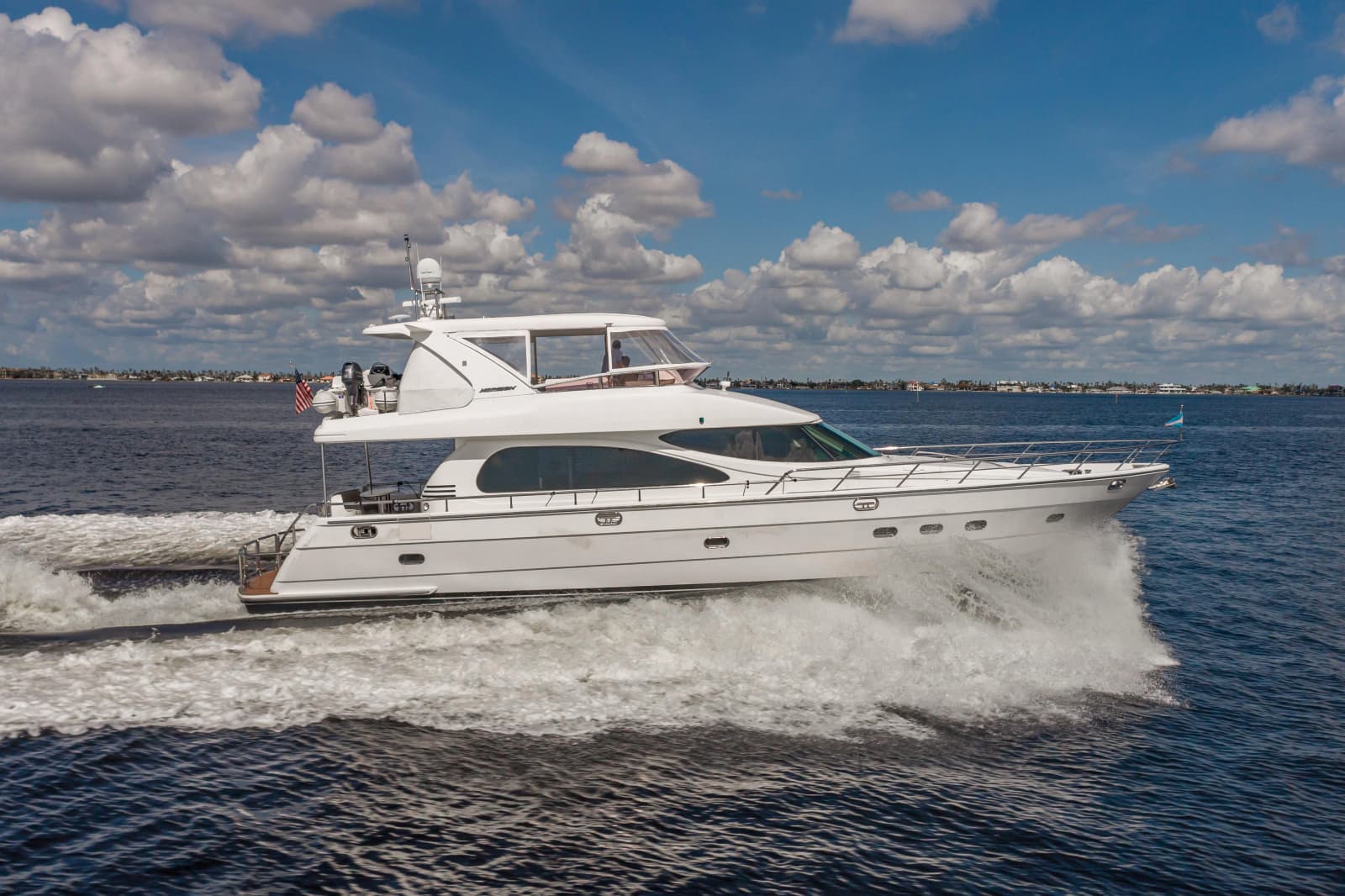 2003 Horizon 64