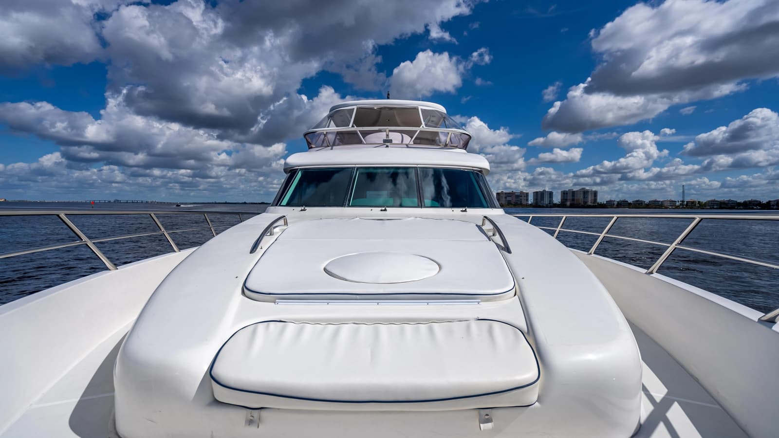 2003 Horizon 64