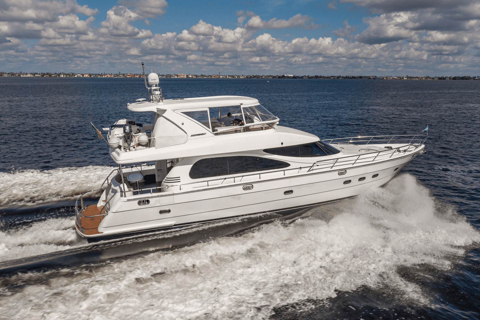 2003 Horizon 64
