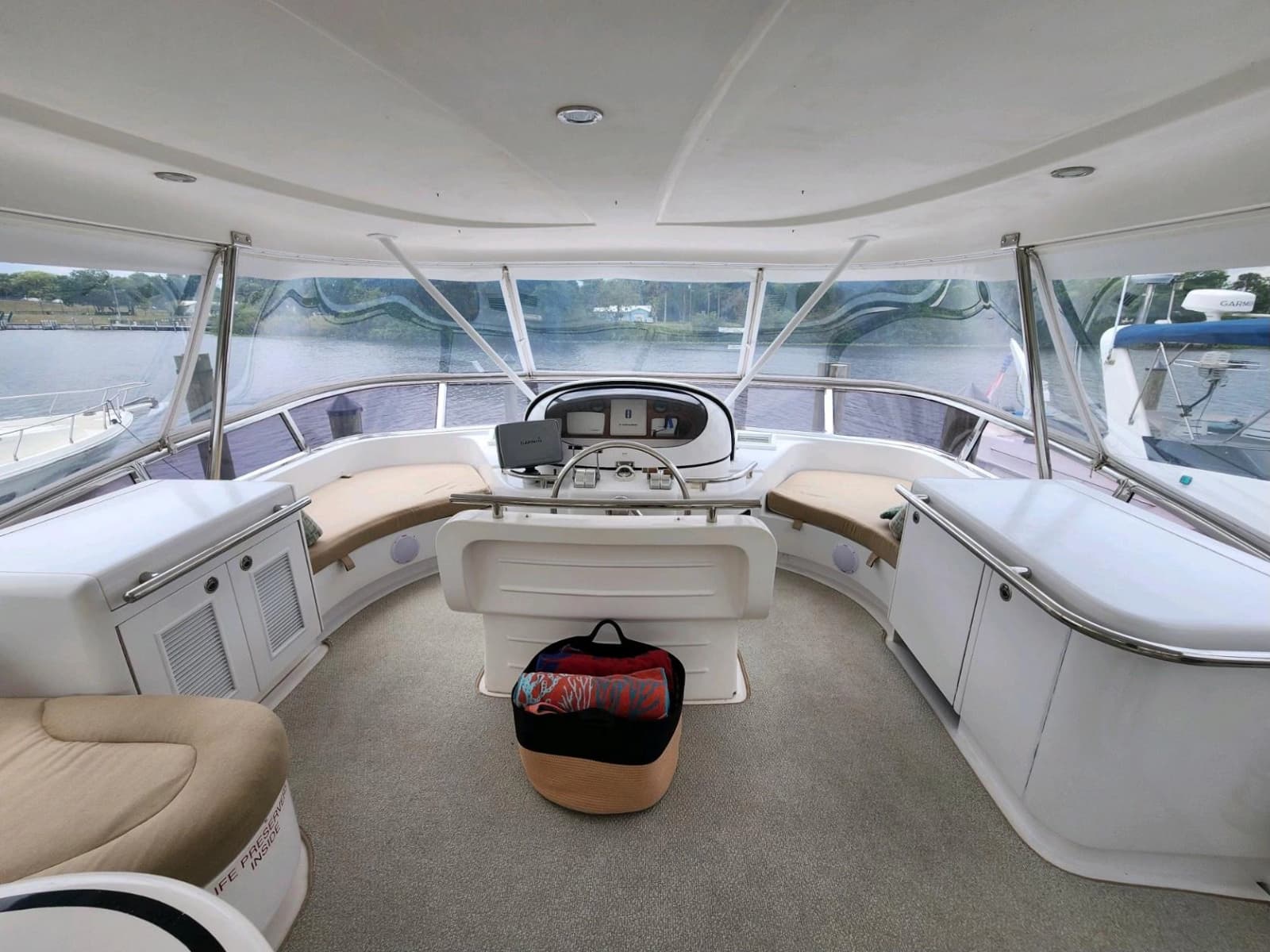 2003 Horizon 64