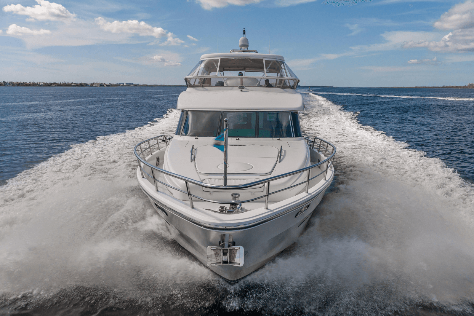 2003 Horizon 64