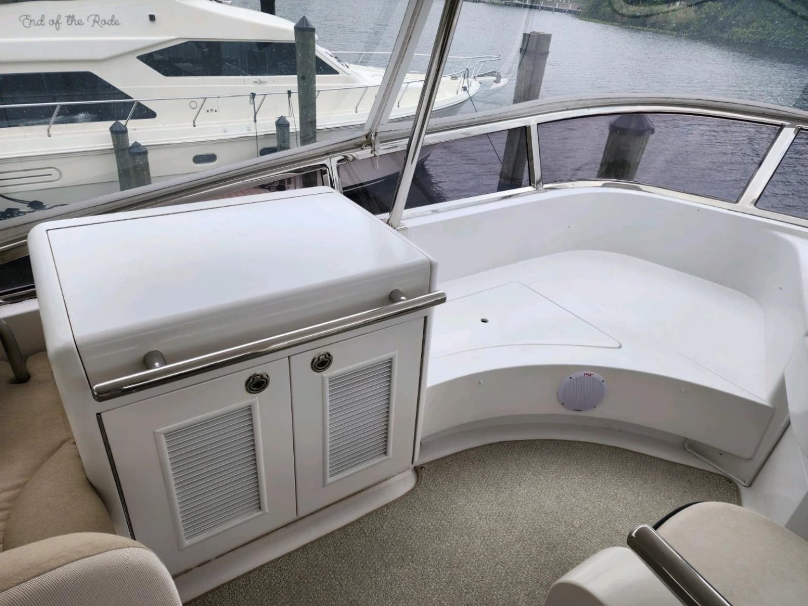 2003 Horizon 64