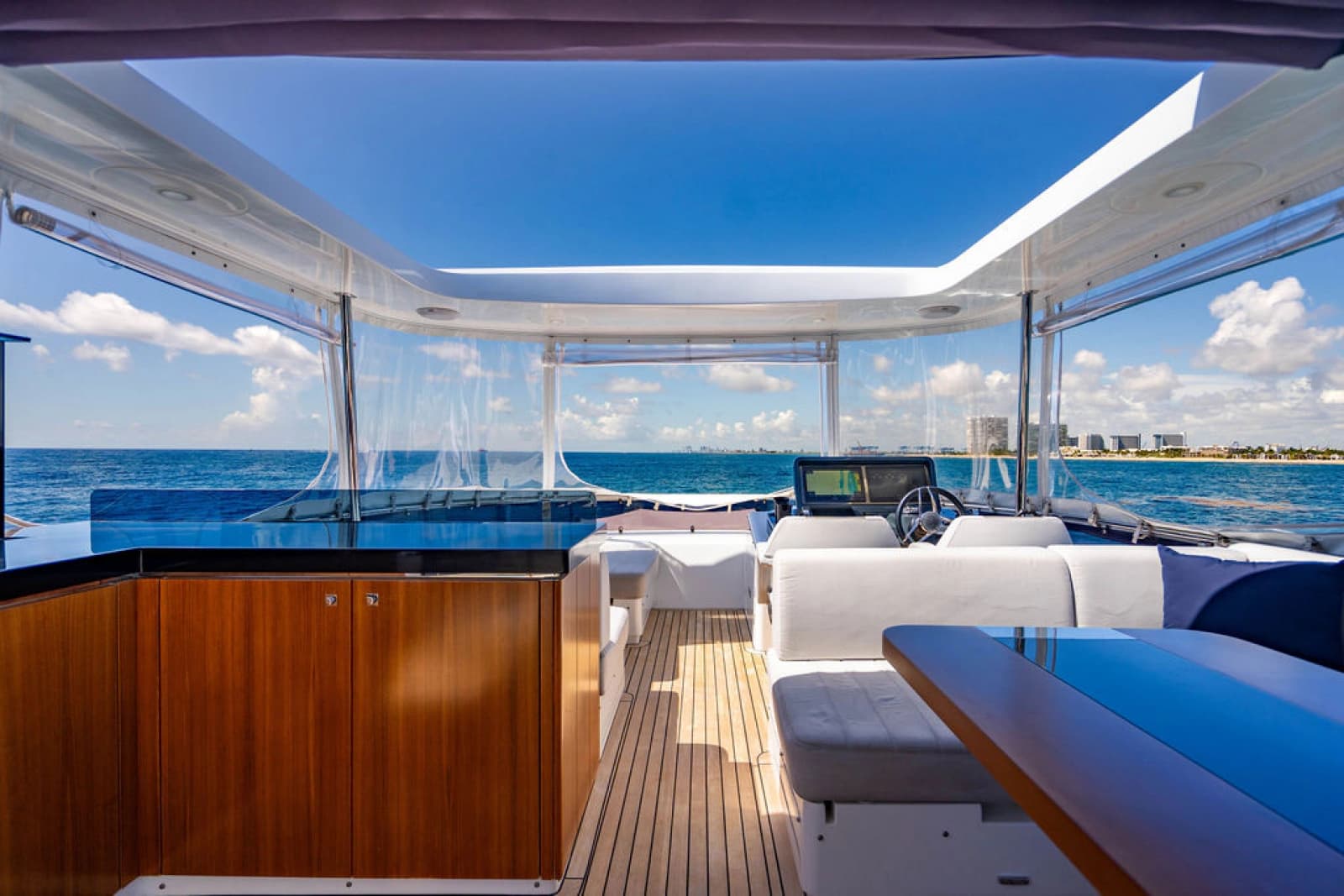 2022 Sirena 68