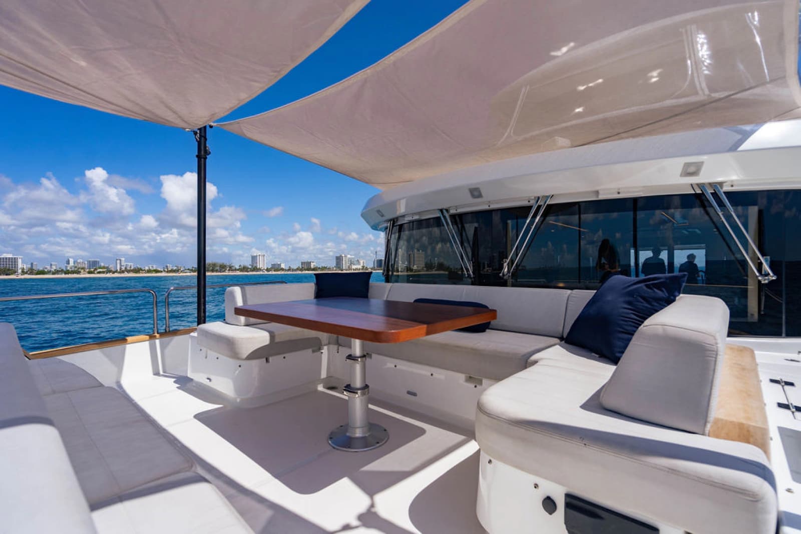 2022 Sirena 68