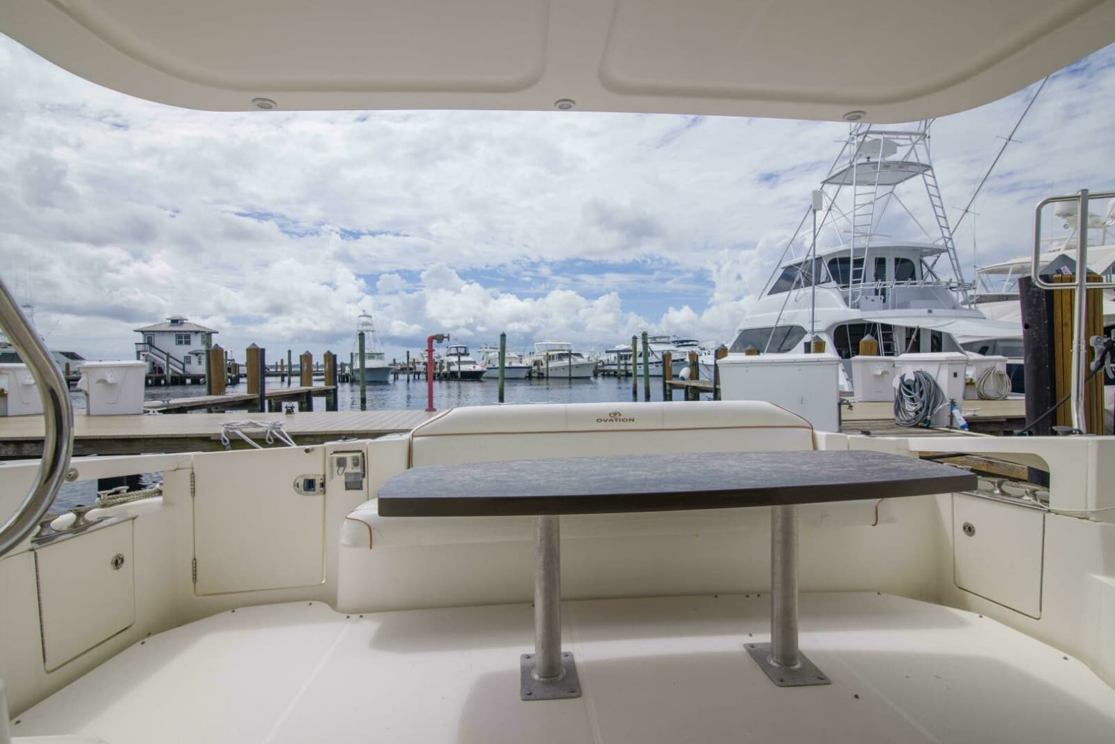 Silverton 52 - Immersed -