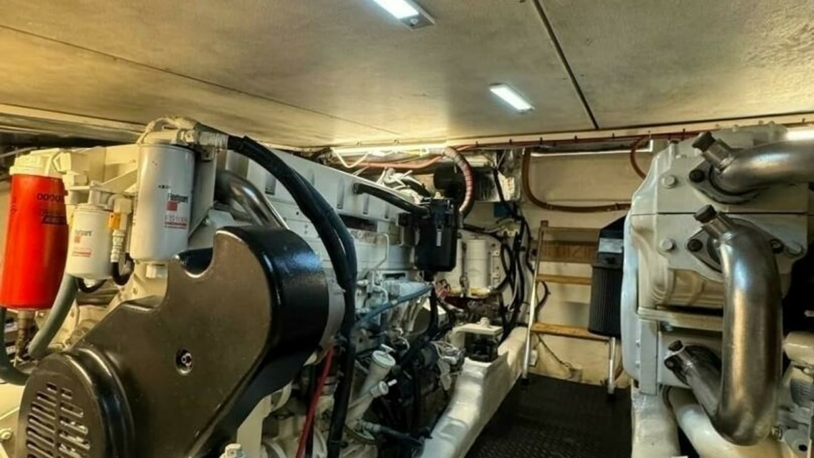 2002 Riviera 43 Flybridge "Fortuna"
