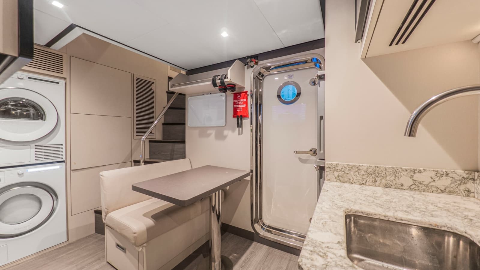 2024 Ocean Alexander 28E "LONE STAR" Crew Quarters
