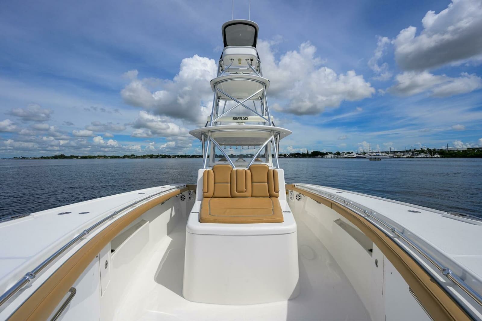 2018 Buddy Davis 42 Center Console - Forward Seating