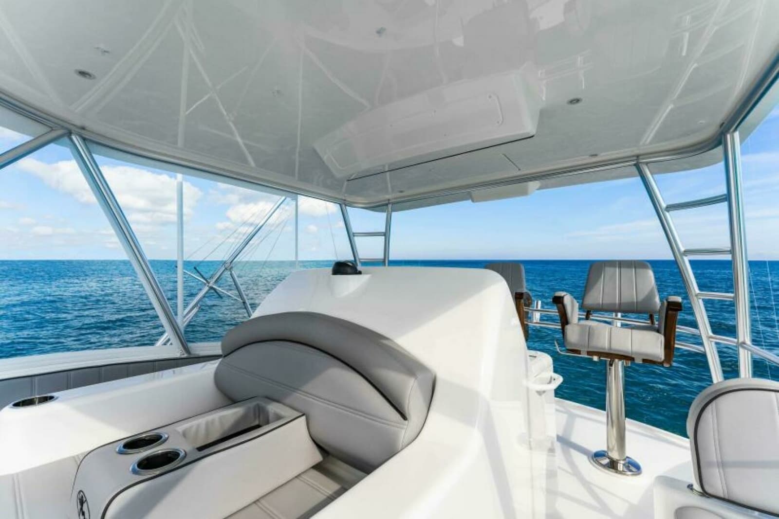 Viking 50 Convertible - Helm