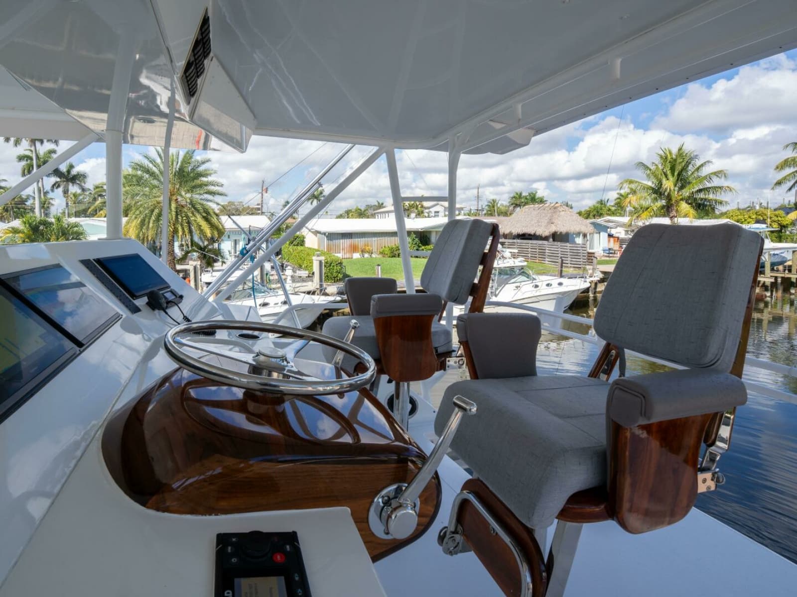 Viking 58 BAREFOOT - Helm