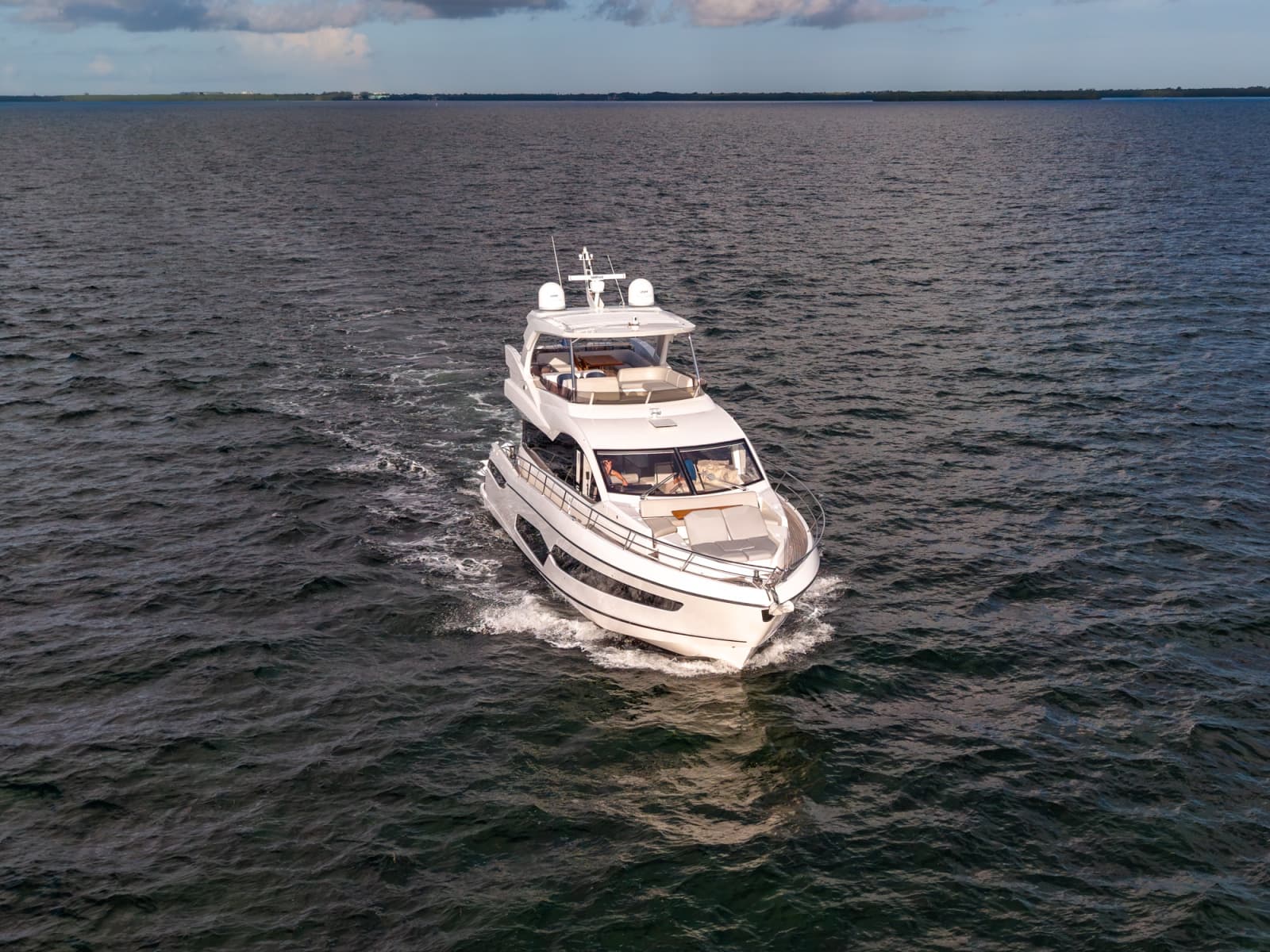 2022 Sunseeker Manhattan 68