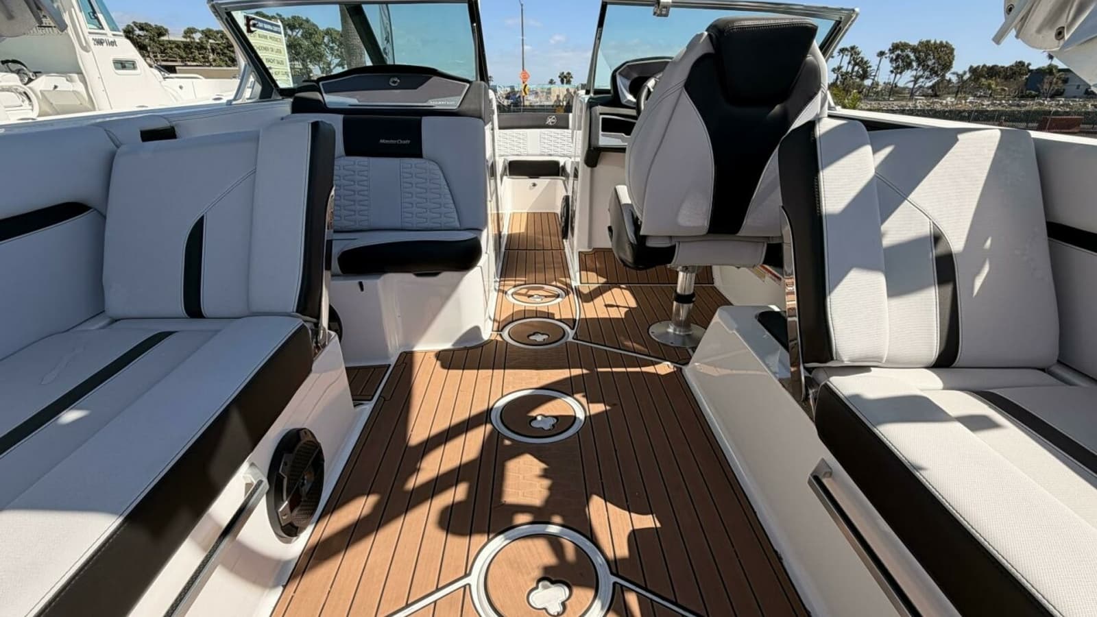 2021 Mastercraft X24