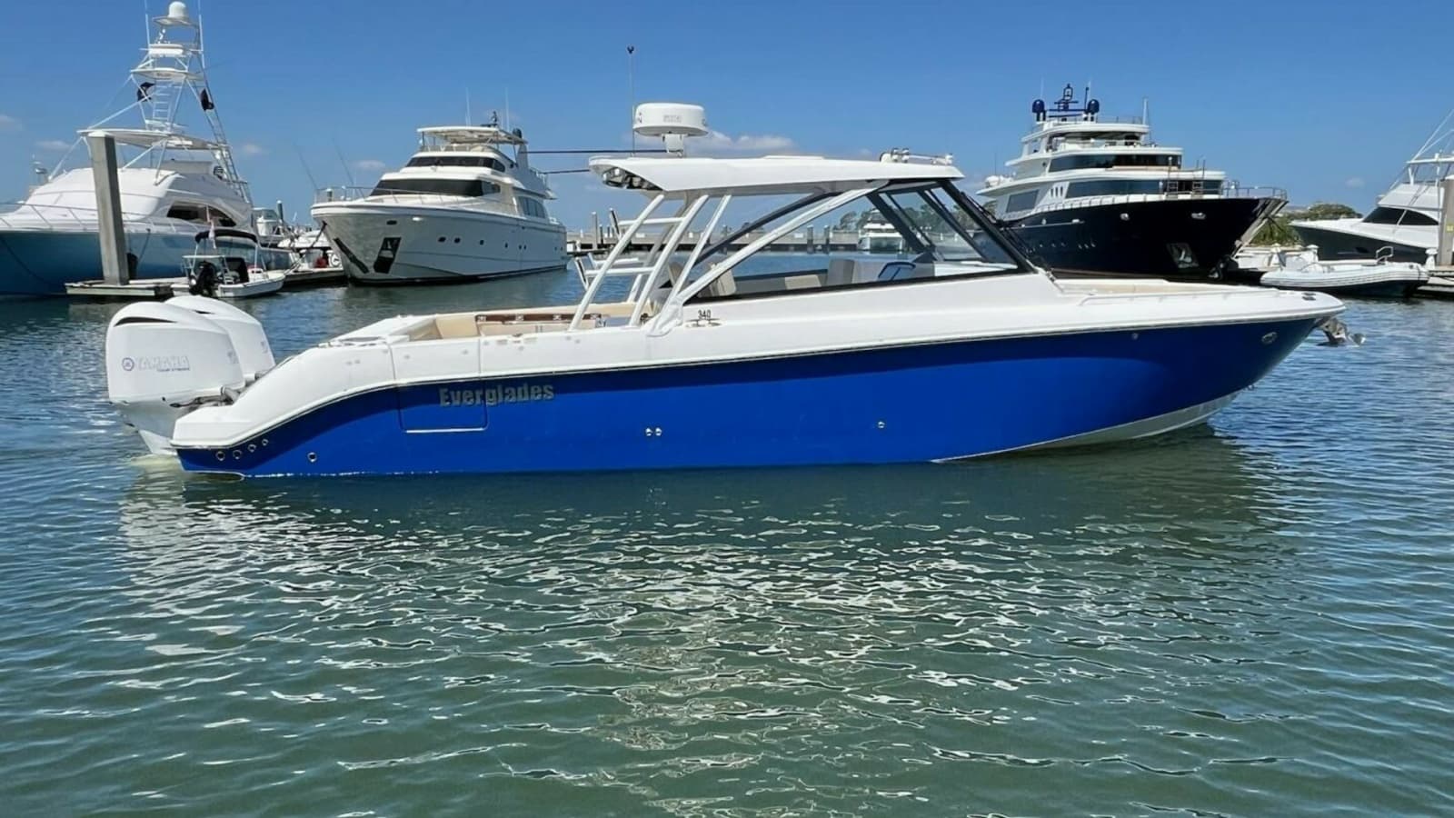 2019 Everglades 340 Dual Console "Solamare"-