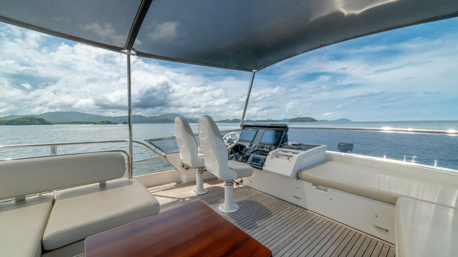 2017 Azimut 77 "Carpe Diem"