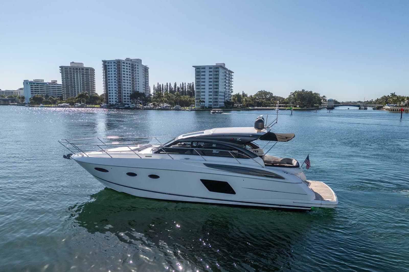 2016 Princess V48