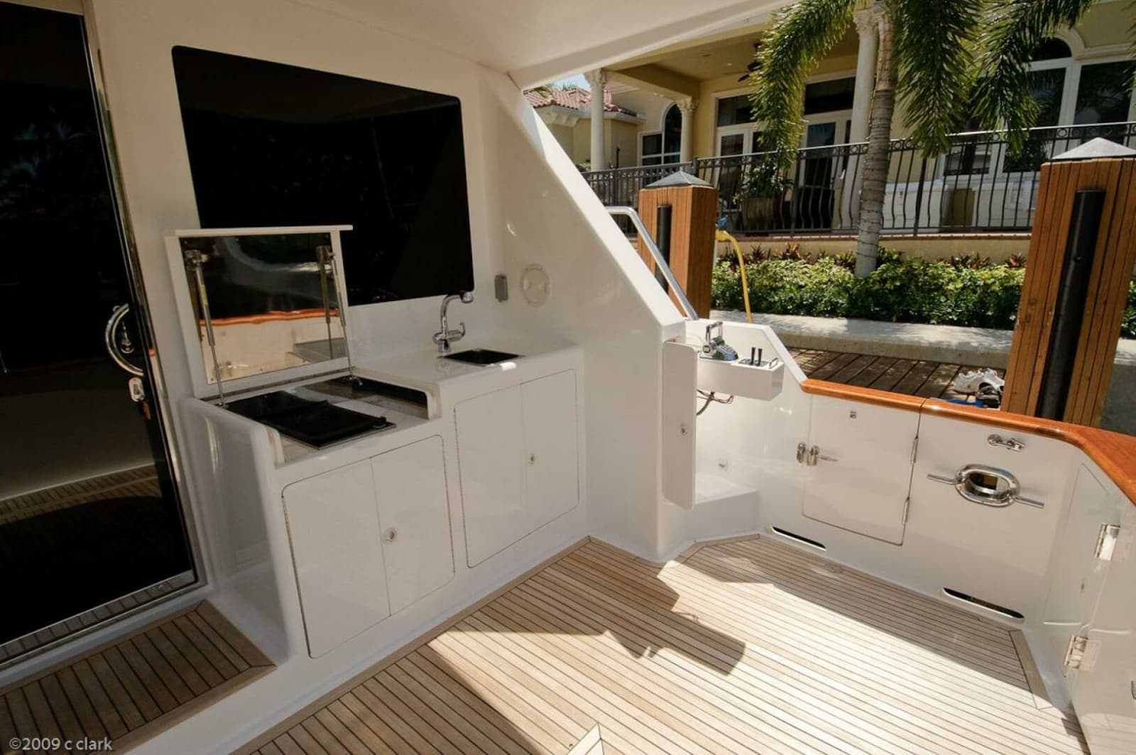 2005 Ocean Alexander 58 - Cockpit