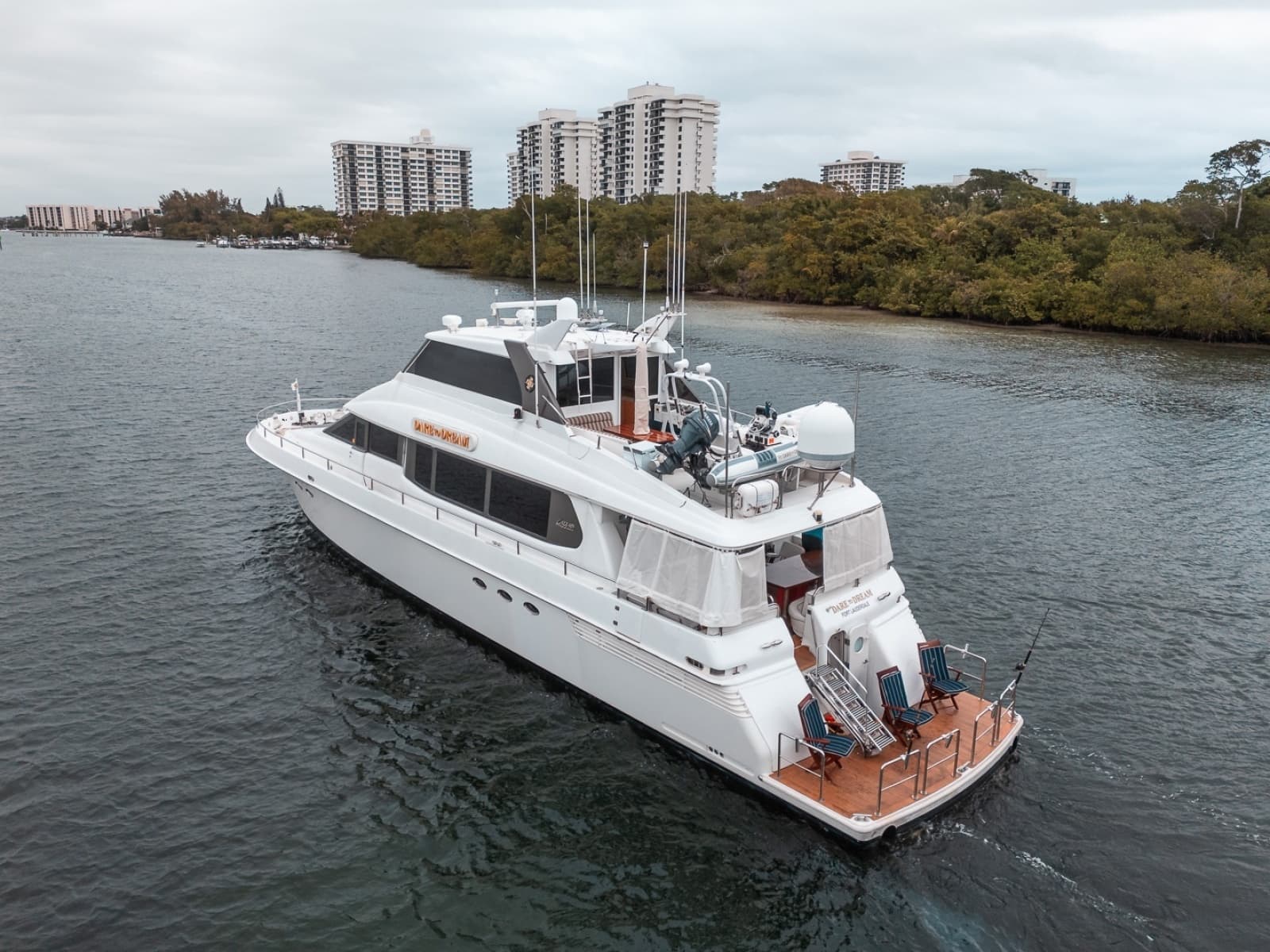 Lazzara 76 - Dare to Dream - Profile