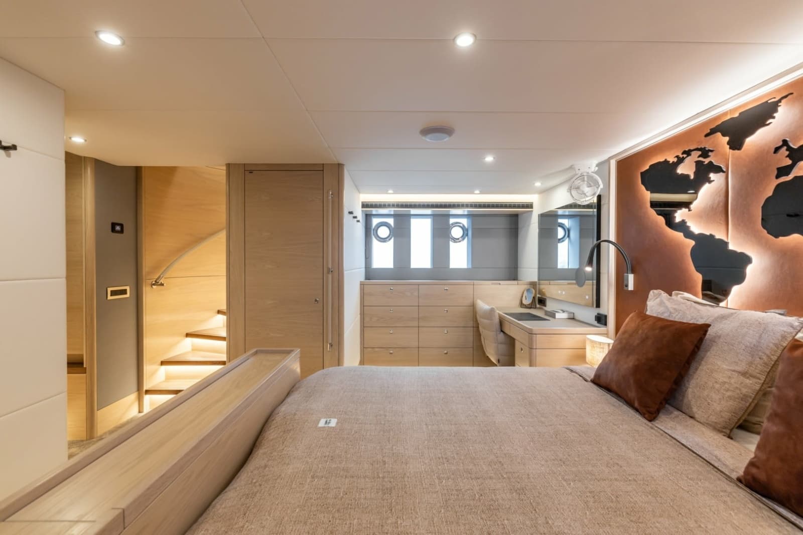 Steeler 72 TWO BUBBLES - Interior