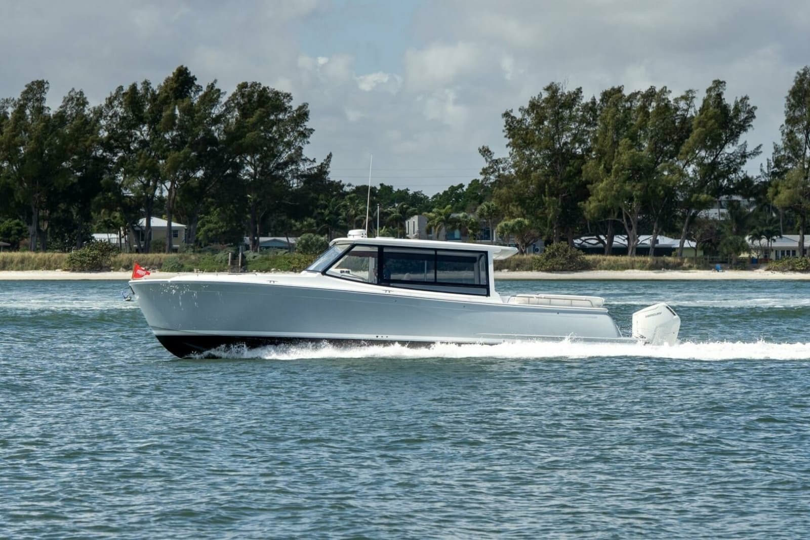 MJM 47X 47-003 - Exterior