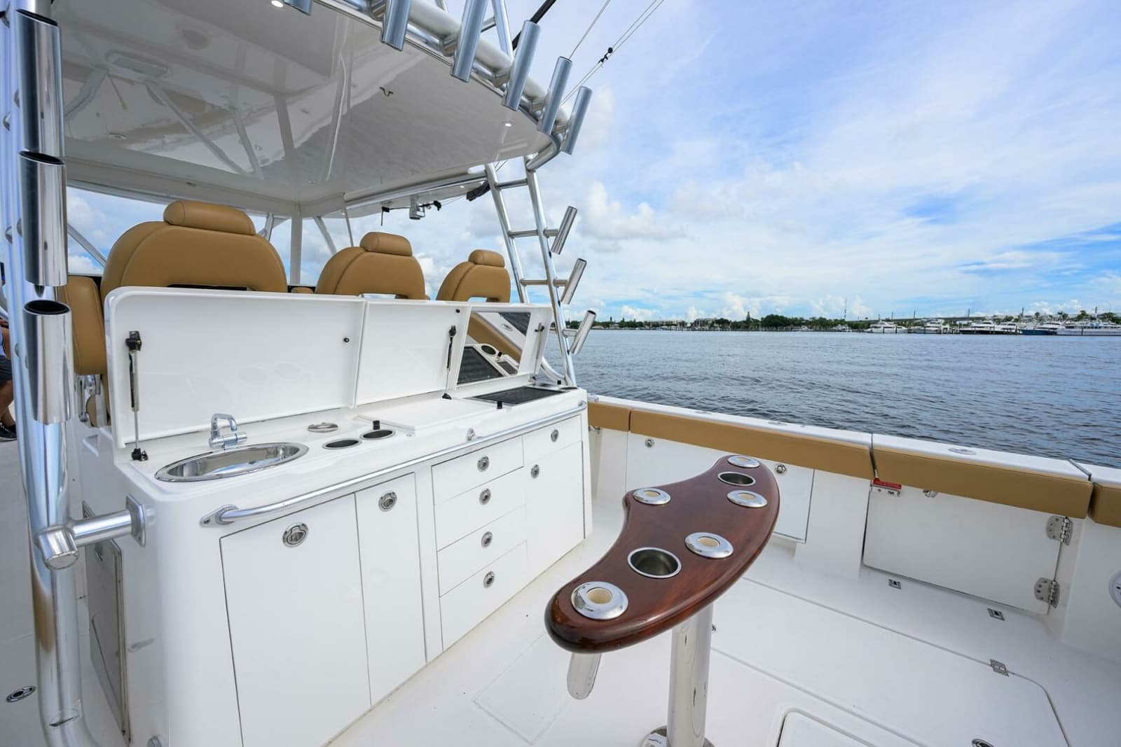2018 Buddy Davis 42 Center Console - Cockpit