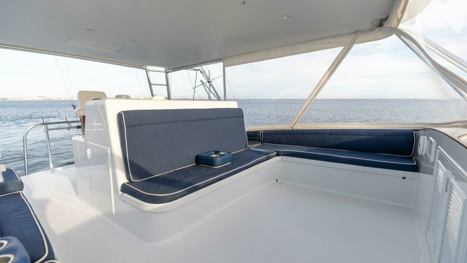 2006 Jim Smith 68 Convertible- Flybridge Seating