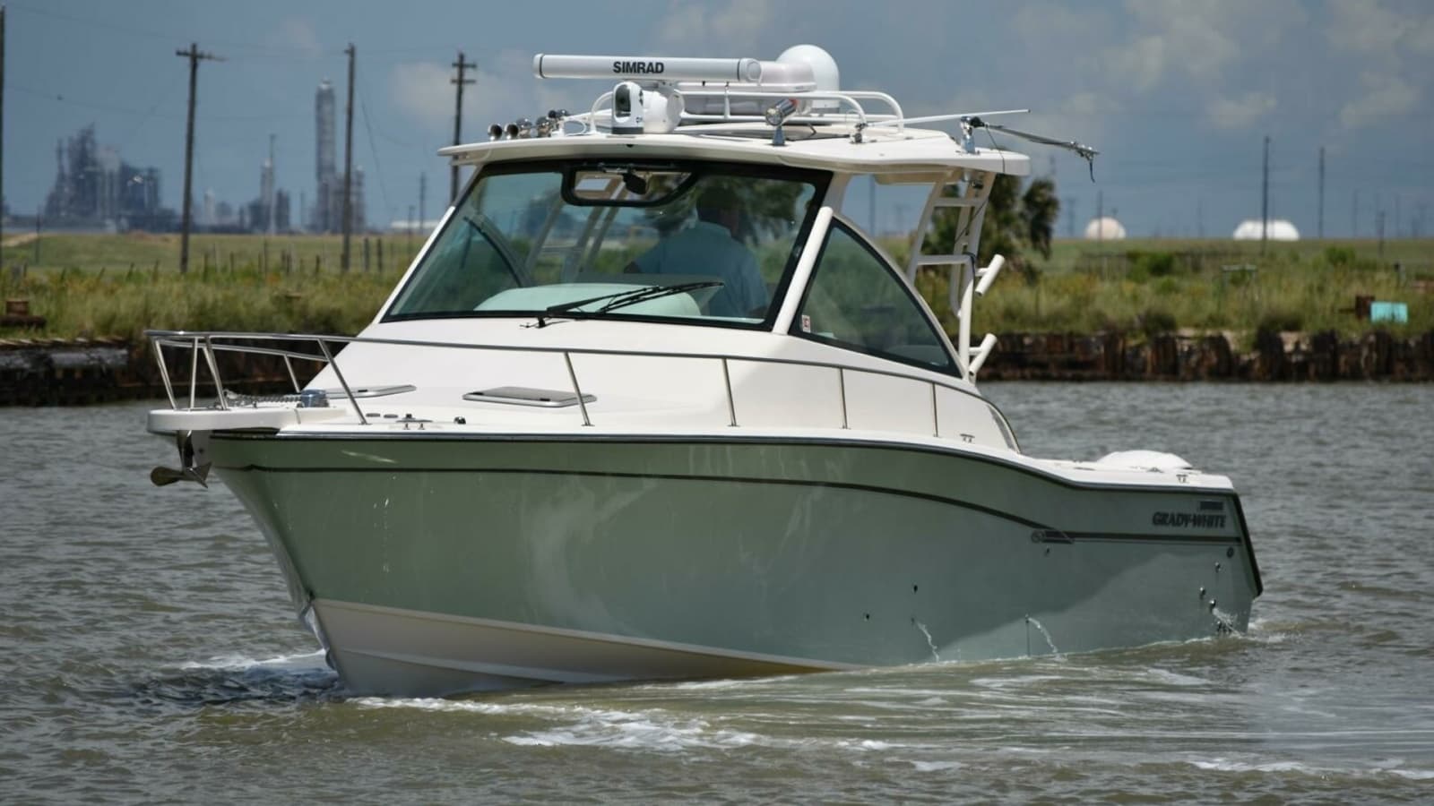 2016 Grady-White 330 Express