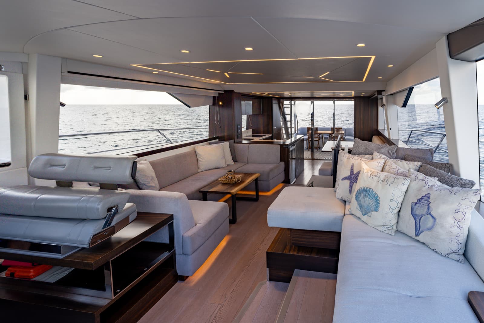 2022 Sunseeker Manhattan 68